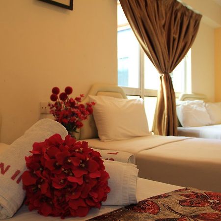 Sun Inns Hotel Sitiawan Buitenkant foto